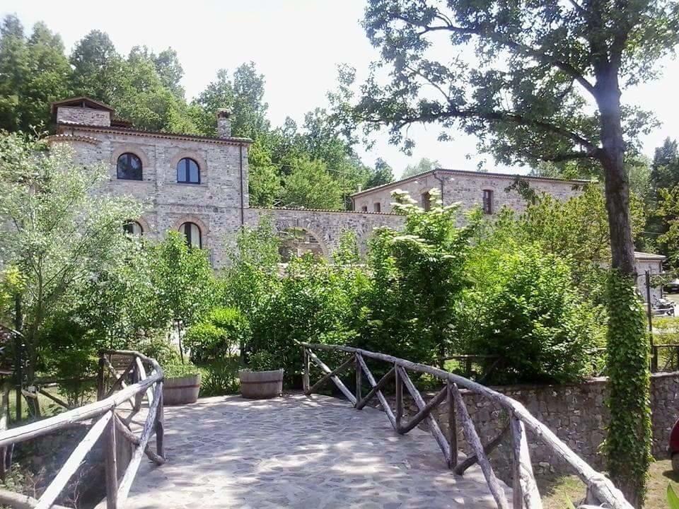 Hotel Ristorante Mulino Iannarelli San Severino Lucano Extérieur photo